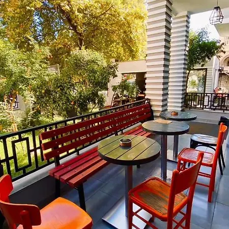 Hotel Antigone