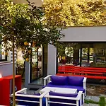 Hotel Antigone