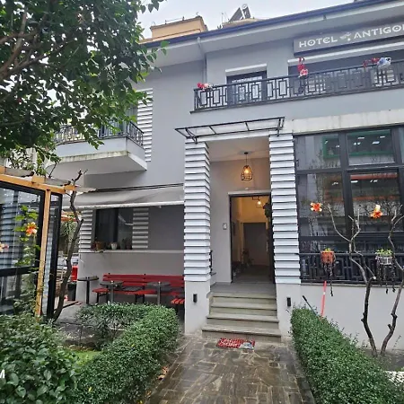 安提戈涅酒店 酒店 地拉那